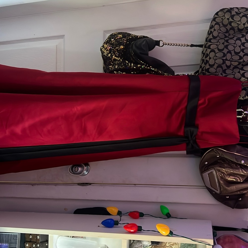 Alfred Angelo Beautiful Red Bow Formal/ Prom Dress
